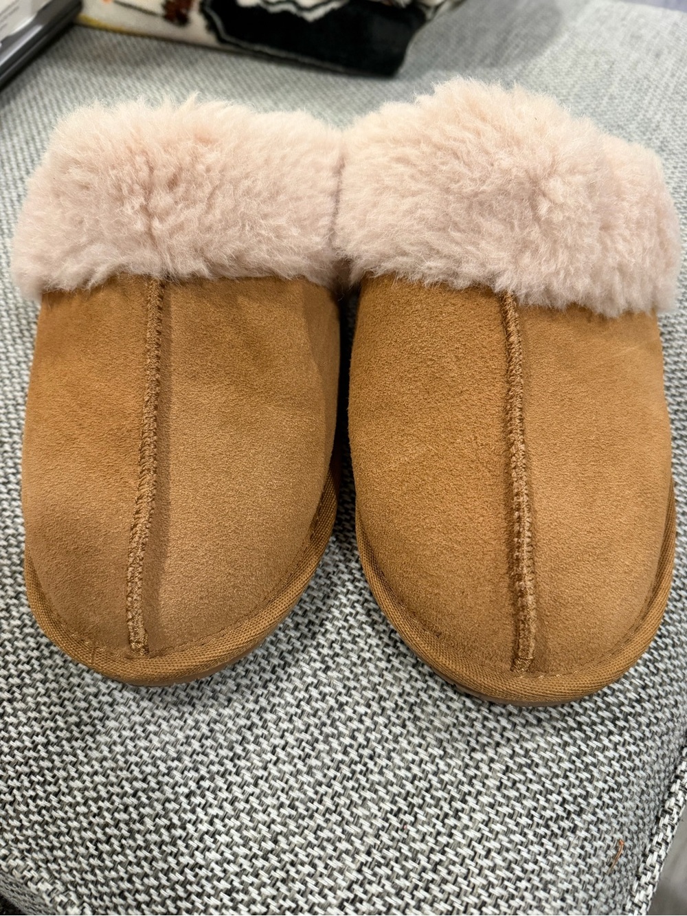 NWT Pacas Alpaca Lined Suede Slide Slippers Women’s 10 Tan Pink